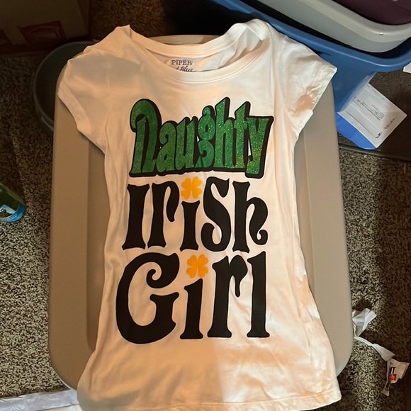 St Patrick’s Day NWOT Naughty Irish Girl tee Cute!! - Picture 1 of 2